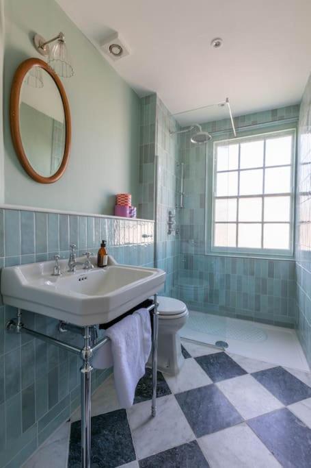 Palm Heights - Top Floor Luxury Flat Маргит Экстерьер фото