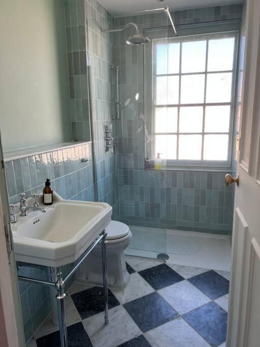 Palm Heights - Top Floor Luxury Flat Маргит Экстерьер фото